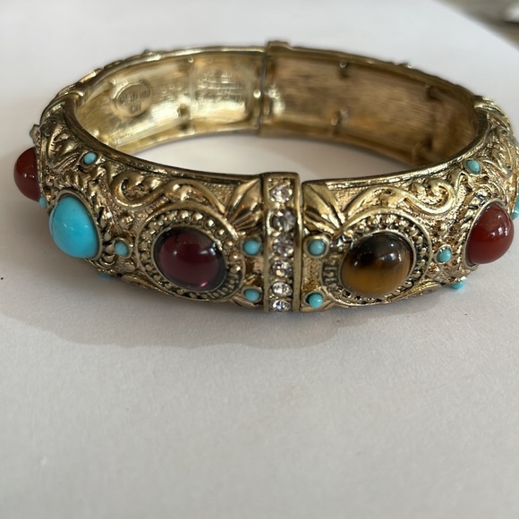 Graziano CN Stretch Bracelet Gold Tone With Faux Turquoise with Simulated Beads - Picture 3 of 9